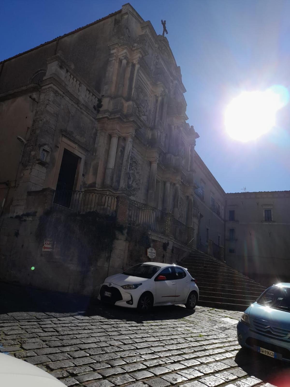 Casa Vacanze In Centro! Caltagirone Exteriér fotografie