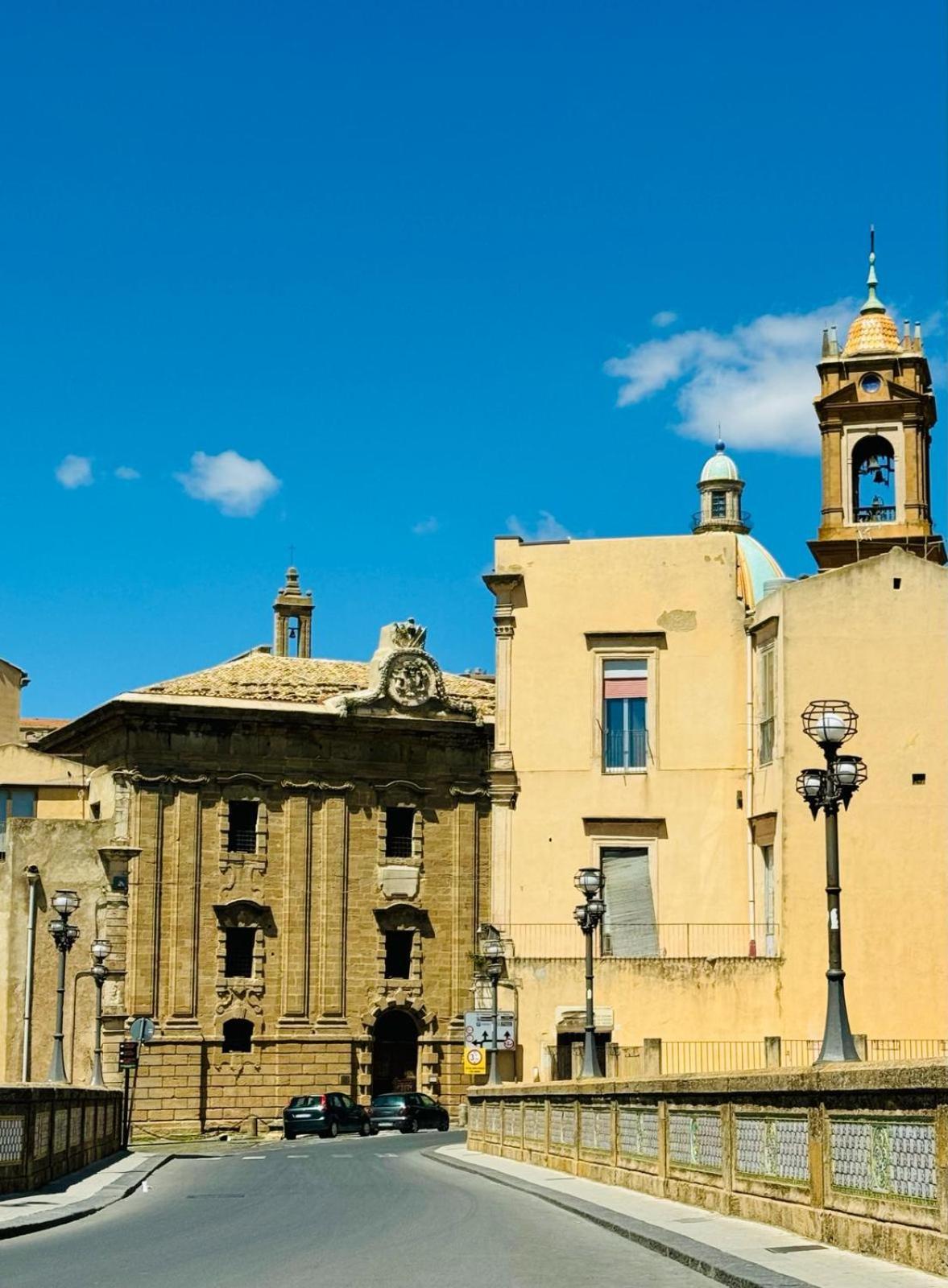 Casa Vacanze In Centro! Caltagirone Exteriér fotografie